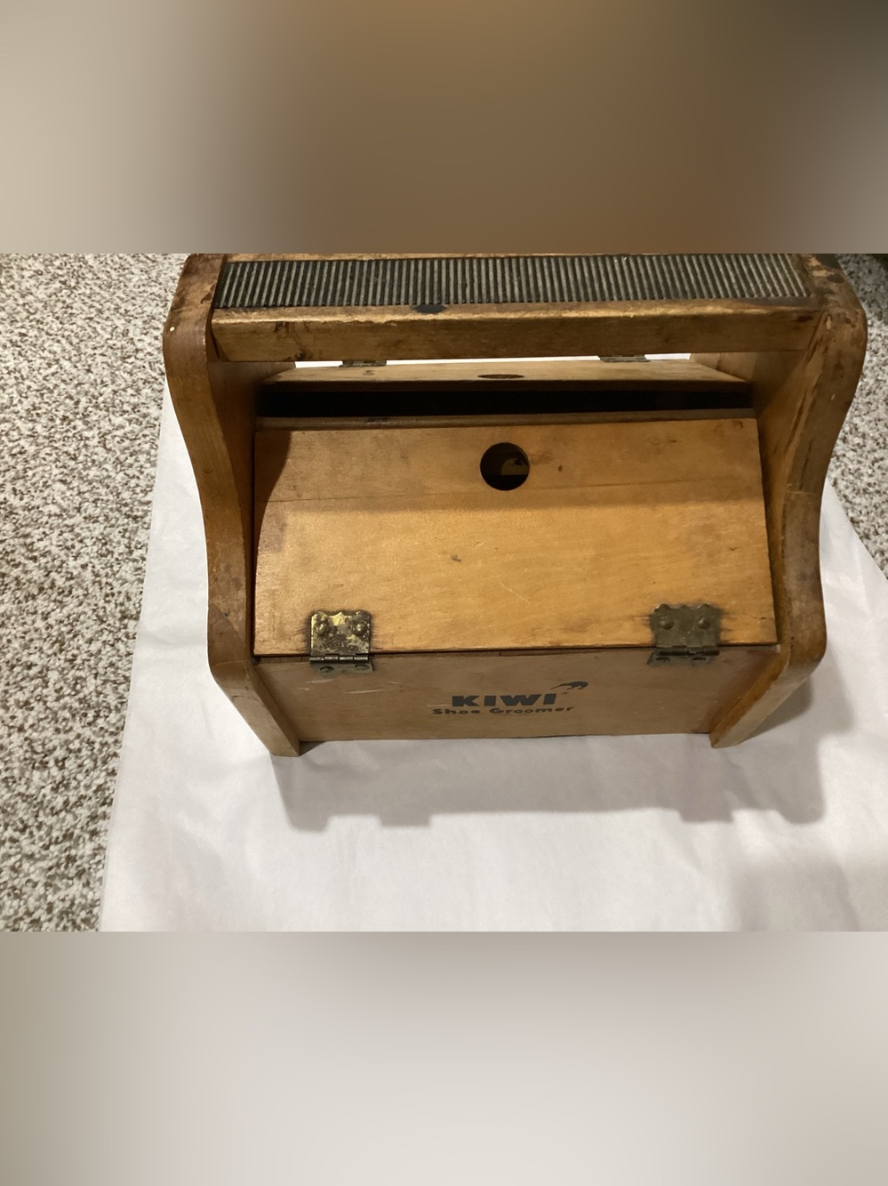 Vtg. KIWI Shoe Shine Wooden box. 1940s-1950s, includes  9 secret vintage pieces
